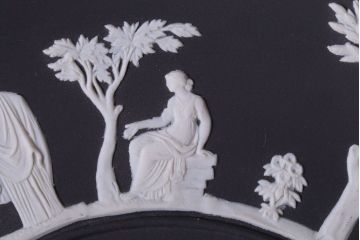 アンティーク雑貨　中古　イギリスWedgwood(ウェッジウッド)　ジャスパー　ブラックプレート(洋食器)