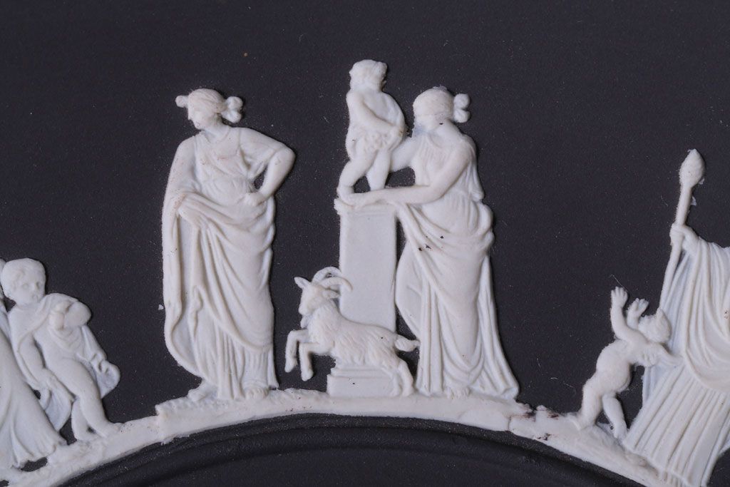 アンティーク雑貨　中古　イギリスWedgwood(ウェッジウッド)　ジャスパー　ブラックプレート(洋食器)