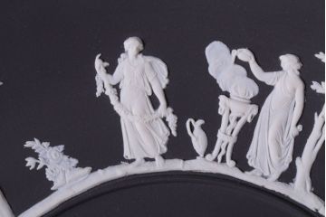 アンティーク雑貨　中古　イギリスWedgwood(ウェッジウッド)　ジャスパー　ブラックプレート(洋食器)