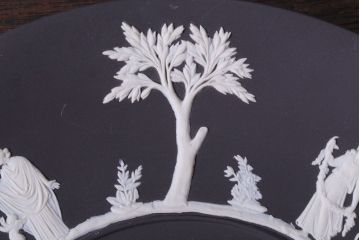 アンティーク雑貨　中古　イギリスWedgwood(ウェッジウッド)　ジャスパー　ブラックプレート(洋食器)