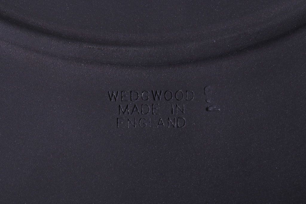 アンティーク雑貨　中古　イギリスWedgwood(ウェッジウッド)　ジャスパー　ブラックプレート(洋食器)