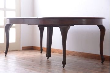 アンティーク家具　イギリスアンティーク　バーチ材のエクステンションテーブル