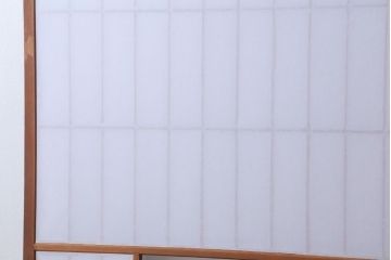 和製アンティーク　腰板黒柿材!デザインガラス入りの古い雪見障子戸2枚セット(1)(引き戸、擦り上げ障子戸、擦上障子戸)