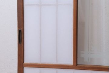 和製アンティーク　腰板黒柿材!デザインガラス入りの古い雪見障子戸2枚セット(1)(引き戸、擦り上げ障子戸、擦上障子戸)