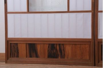 和製アンティーク　腰板黒柿材!デザインガラス入りの古い雪見障子戸2枚セット(1)(引き戸、擦り上げ障子戸、擦上障子戸)