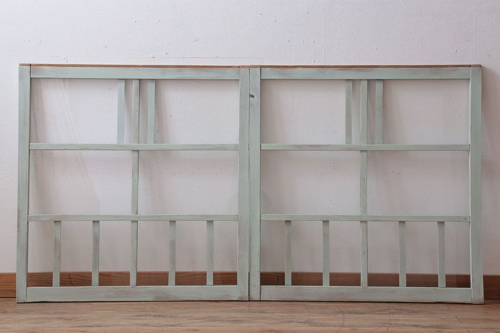 アンティーク　ミントグリーンペイントのガラス戸2枚セット(窓)(1)