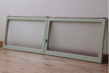 アンティーク　ダイヤガラス入り!ミントグリーンペイントのガラス戸2枚セット(窓)(1)