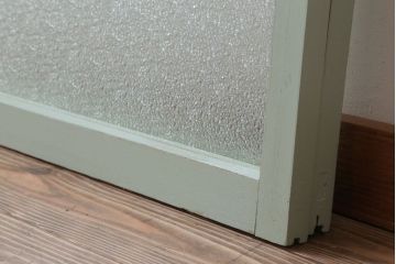 アンティーク　ダイヤガラス入り!ミントグリーンペイントのガラス戸2枚セット(窓)(1)