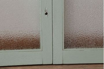 アンティーク　ダイヤガラス入り!ミントグリーンペイントのガラス戸2枚セット(窓)(1)