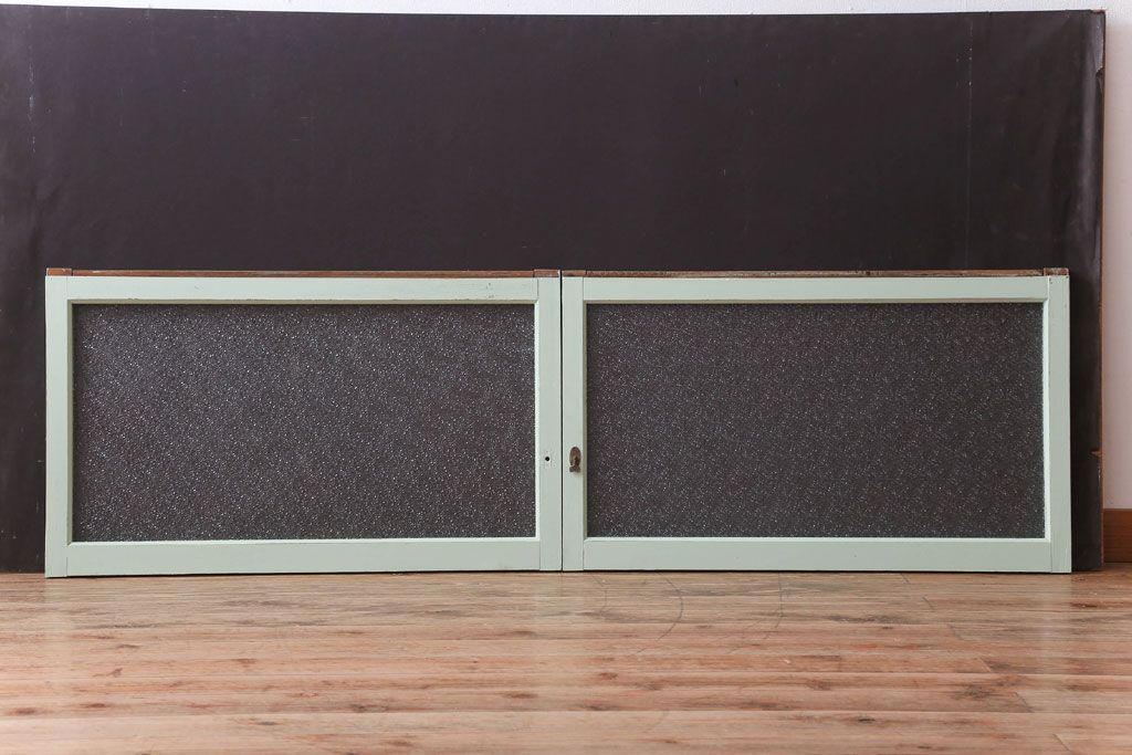 アンティーク　ダイヤガラス入り!ミントグリーンペイントのガラス戸2枚セット(窓)(2)