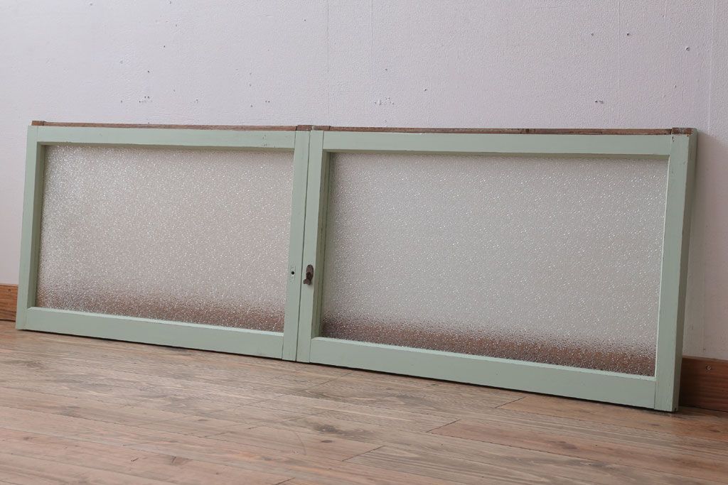 アンティーク　ダイヤガラス入り!ミントグリーンペイントのガラス戸2枚セット(窓)(2)