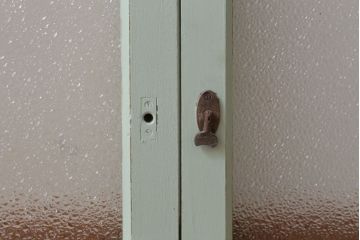 アンティーク　ダイヤガラス入り!ミントグリーンペイントのガラス戸2枚セット(窓)(2)