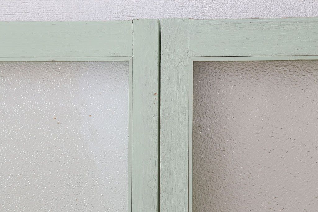 アンティーク　ダイヤガラス入り!ミントグリーンペイントのガラス戸2枚セット(窓)(2)