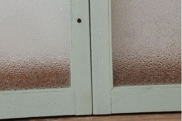 アンティーク　ダイヤガラス入り!ミントグリーンペイントのガラス戸2枚セット(窓)(2)