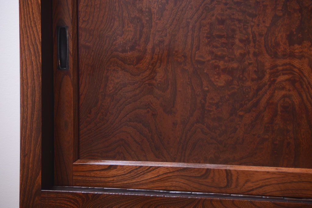 アンティーク家具　古民具・骨董　米沢地方　前面欅玉杢材!時代箪笥サイドボード(水屋箪笥)(1)