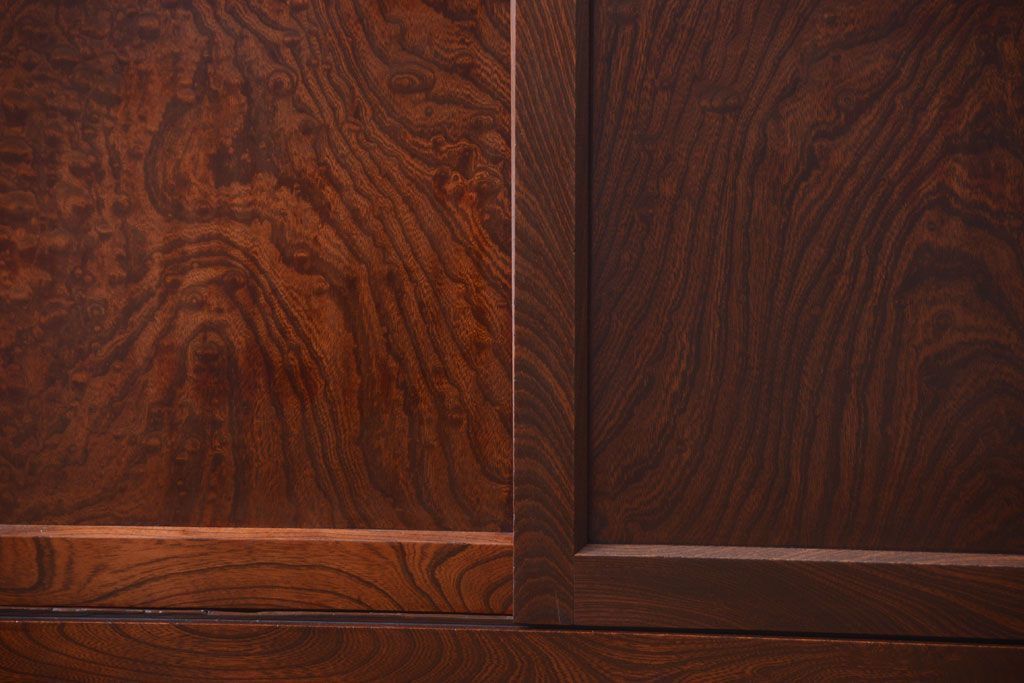 アンティーク家具　古民具・骨董　米沢地方　前面欅玉杢材!時代箪笥サイドボード(水屋箪笥)(1)