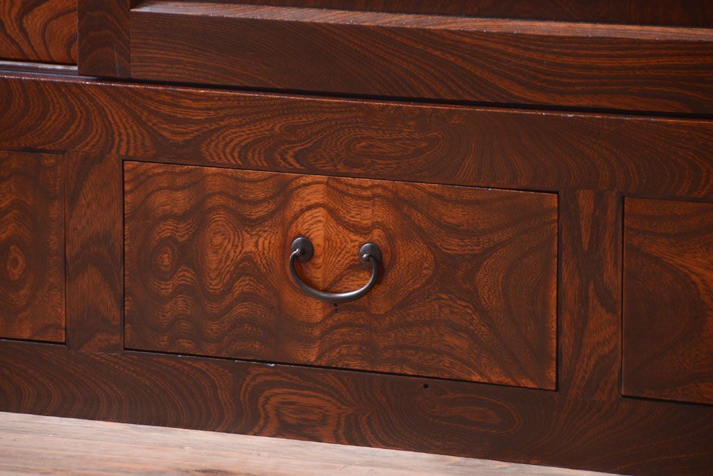 アンティーク家具　古民具・骨董　米沢地方　前面欅玉杢材!時代箪笥サイドボード(水屋箪笥)(1)