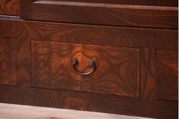 アンティーク家具　古民具・骨董　米沢地方　前面欅玉杢材!時代箪笥サイドボード(水屋箪笥)(1)