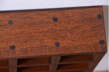 アンティーク家具　和製アンティーク　4×4　古い木製の壁掛けマス目棚(収納棚、飾り棚)(小)(2)