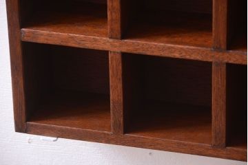 アンティーク家具　和製アンティーク　3×3　古い木製の壁掛けマス目棚(小)(1)