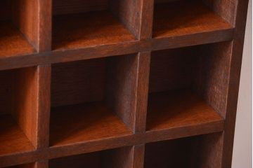 アンティーク家具　和製アンティーク　3×3　古い木製の壁掛けマス目棚(小)(3)