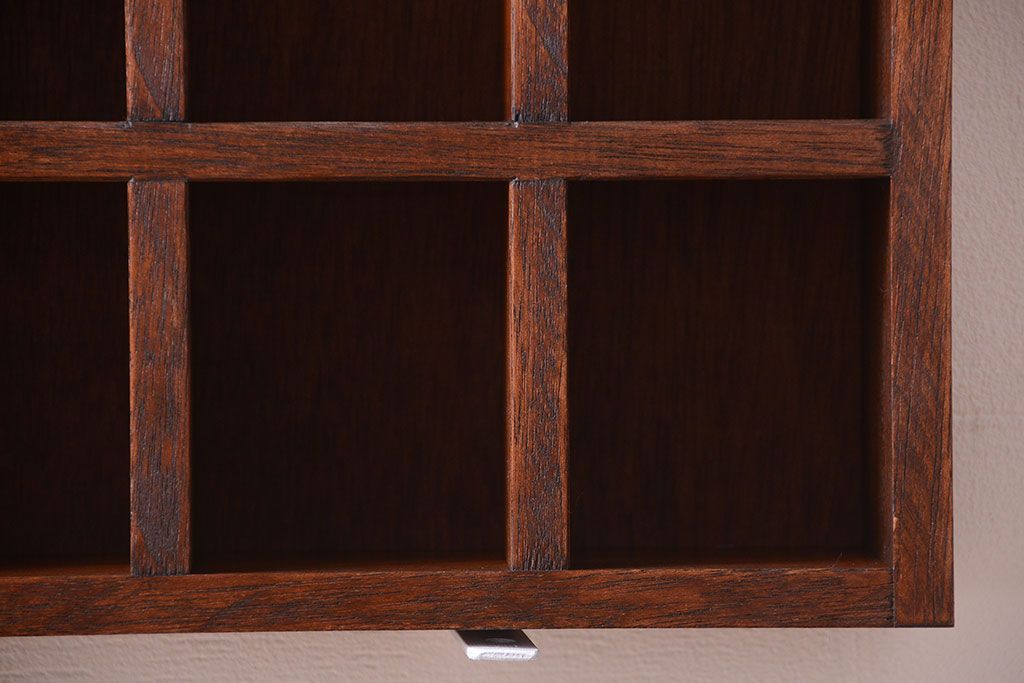 アンティーク家具　和製アンティーク　3×5　古い木製の壁掛けマス目棚(収納棚、飾り棚)(1)