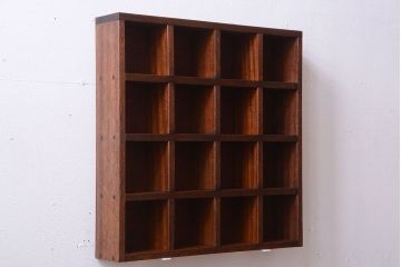 アンティーク家具　和製アンティーク　4×4　古い木製の壁掛けマス目棚(大)(2)