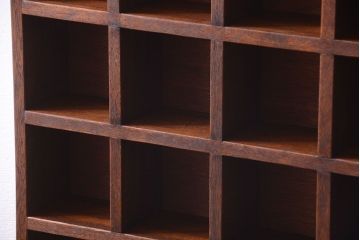 アンティーク家具　和製アンティーク　4×4　古い木製の壁掛けマス目棚(大)(2)