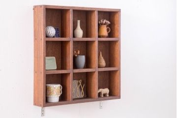 アンティーク家具　和製アンティーク　3×3　古い木製の壁掛けマス目棚(大)(1)