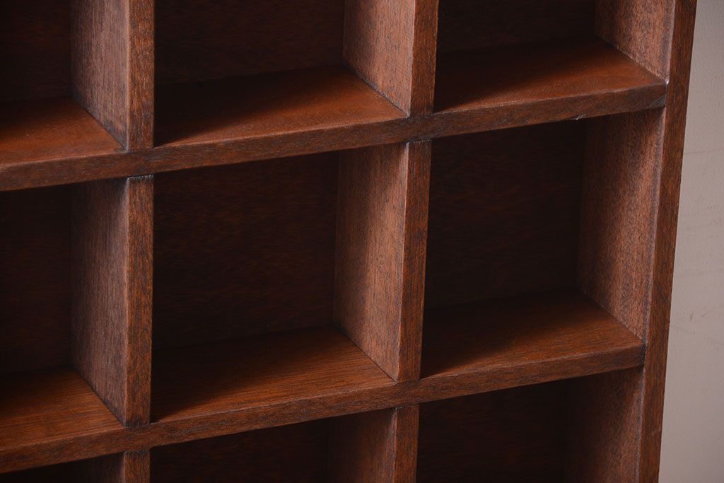 アンティーク家具　和製アンティーク　3×3　古い木製の壁掛けマス目棚(大)(1)