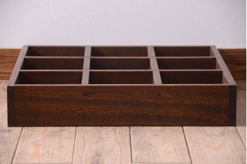 アンティーク家具　和製アンティーク　3×3　古い木製の壁掛けマス目棚(大)(2)