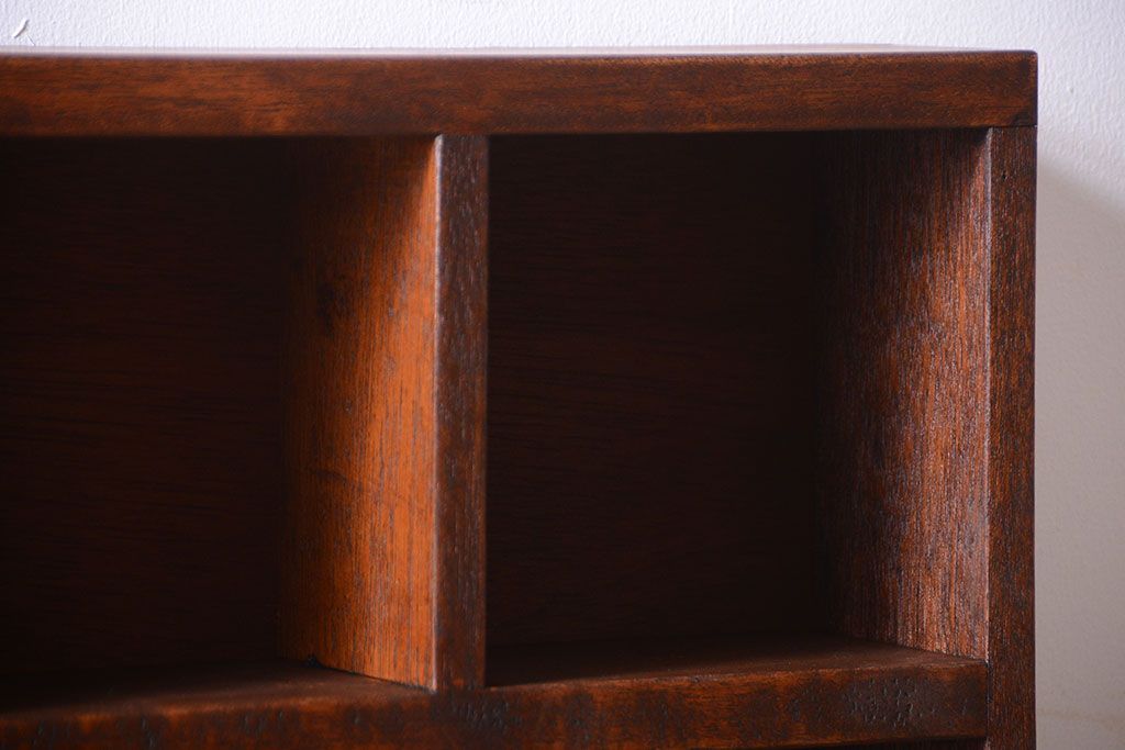 アンティーク家具　和製アンティーク　3×6　古い木製の壁掛けマス目棚