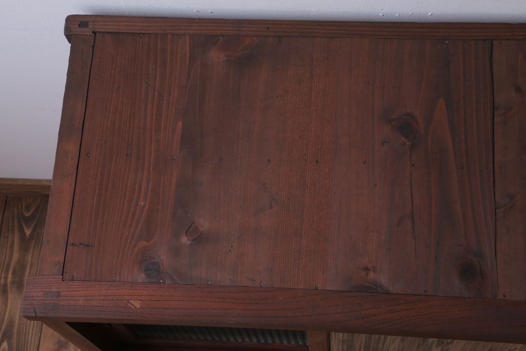 アンティーク家具　和製アンティーク　脚付き!前面欅材のモールガラス引き戸収納棚(サイドボード)