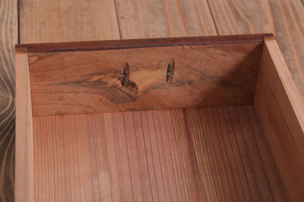 アンティーク家具　和製アンティーク　脚付き!前面欅材のモールガラス引き戸収納棚(サイドボード)