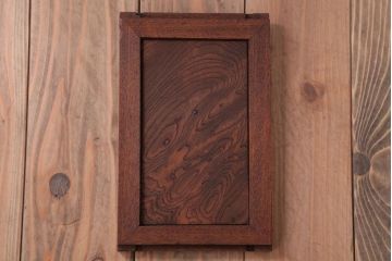 アンティーク家具　和製アンティーク　脚付き!前面欅材のモールガラス引き戸収納棚(サイドボード)