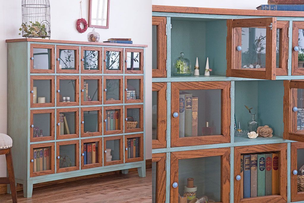 アンティーク家具　アンティークペイント　脚付き!ガラス扉付きマス目棚