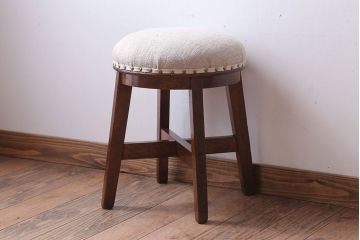 アンティーク家具　和製アンティーク　古いブナ材の小さなクッション座面丸スツール