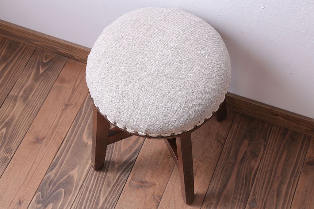 アンティーク家具　和製アンティーク　古いブナ材の小さなクッション座面丸スツール