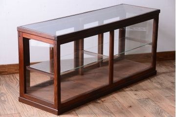 アンティーク家具　和製アンティーク　古い木製の背が低いガラスケース(ショーケース)