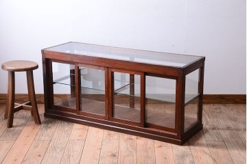 アンティーク家具　和製アンティーク　古い木製の背が低いガラスケース(ショーケース)