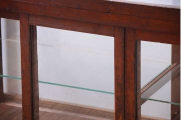 アンティーク家具　和製アンティーク　古い木製の背が低いガラスケース(ショーケース)