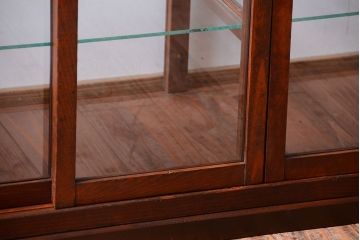 アンティーク家具　和製アンティーク　古い木製の背が低いガラスケース(ショーケース)