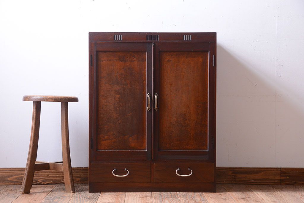 レトロ家具　昭和レトロ　古い木の小ぶりなアンティーク本箱