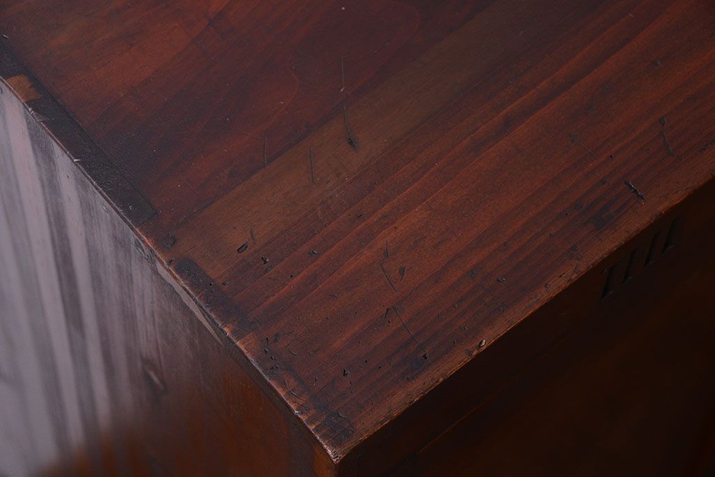 レトロ家具　昭和レトロ　古い木の小ぶりなアンティーク本箱