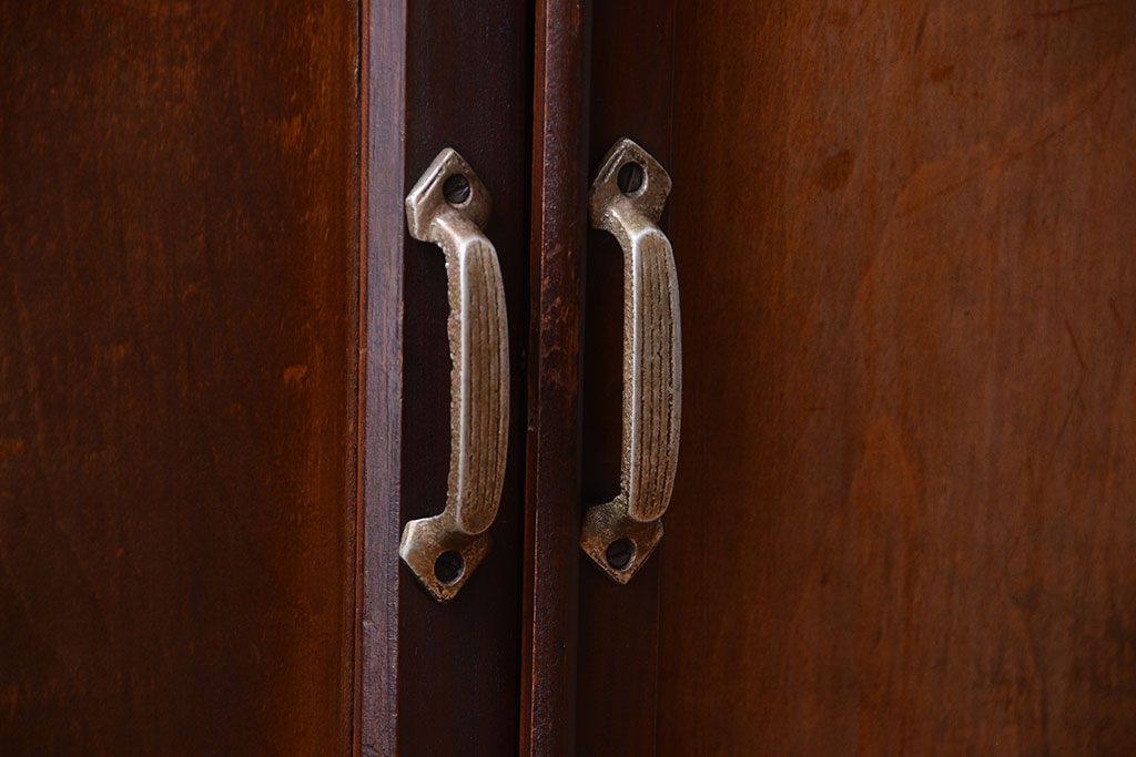 レトロ家具　昭和レトロ　古い木の小ぶりなアンティーク本箱