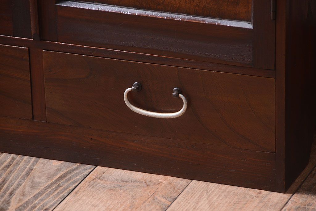 レトロ家具　昭和レトロ　古い木の小ぶりなアンティーク本箱