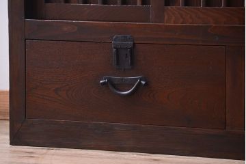 アンティーク家具　古民具・骨董　前板欅材!縦桟引き戸付きのアンティーク階段箪笥