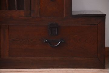 アンティーク家具　古民具・骨董　前板欅材!縦桟引き戸付きのアンティーク階段箪笥