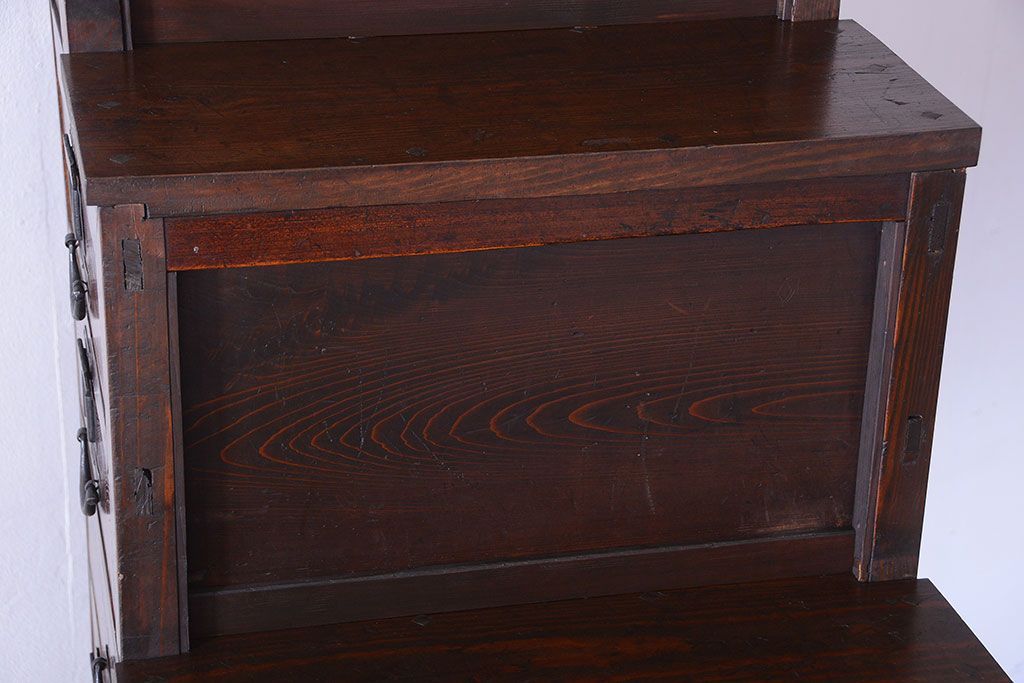 アンティーク家具　古民具・骨董　前板欅材!縦桟引き戸付きのアンティーク階段箪笥