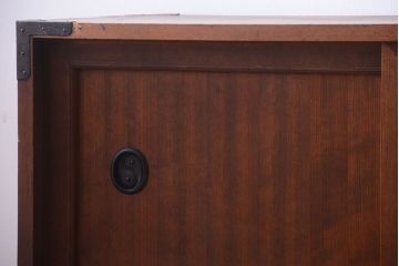 アンティーク家具　古民具・骨董　シンプルな金具のアンティーク時代箪笥ローボード